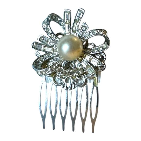 Silver Crystal Rhinestone Floral Hair Comb Elegant Bridal Wedding Hair Accessory - Picture 1 of 2